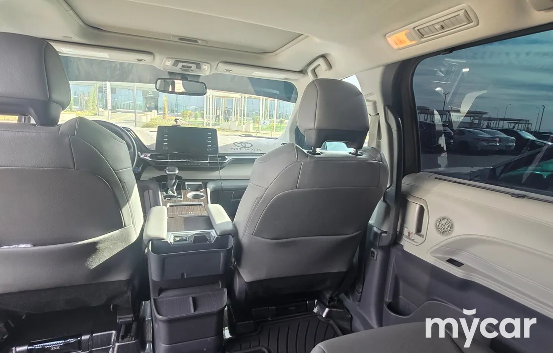 Toyota Sienna 2020