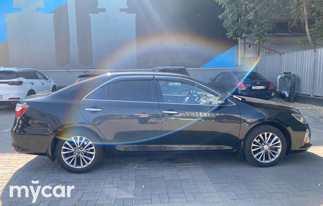 Toyota Camry 2017