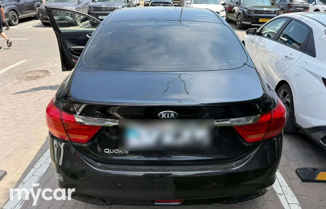 Kia Quoris 2013