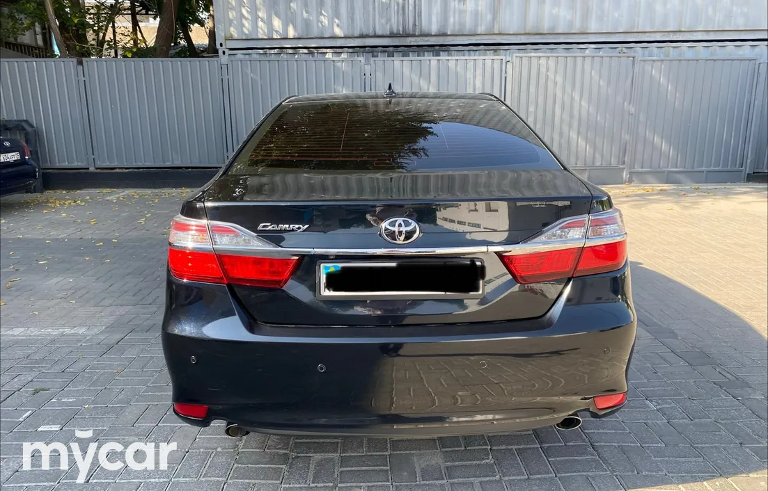 Toyota Camry 2017