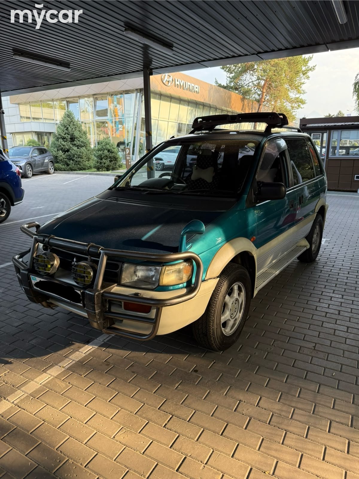 Mitsubishi RVR 1996