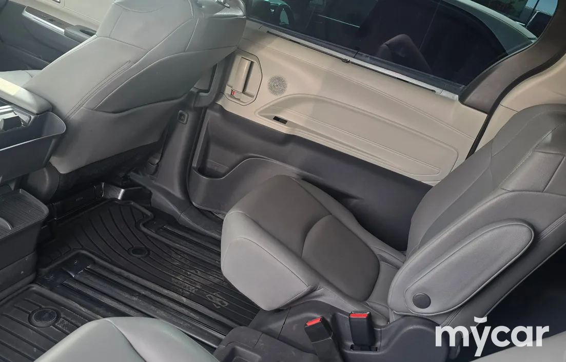 Toyota Sienna 2020