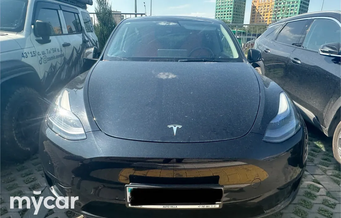 Tesla Model Y 2023