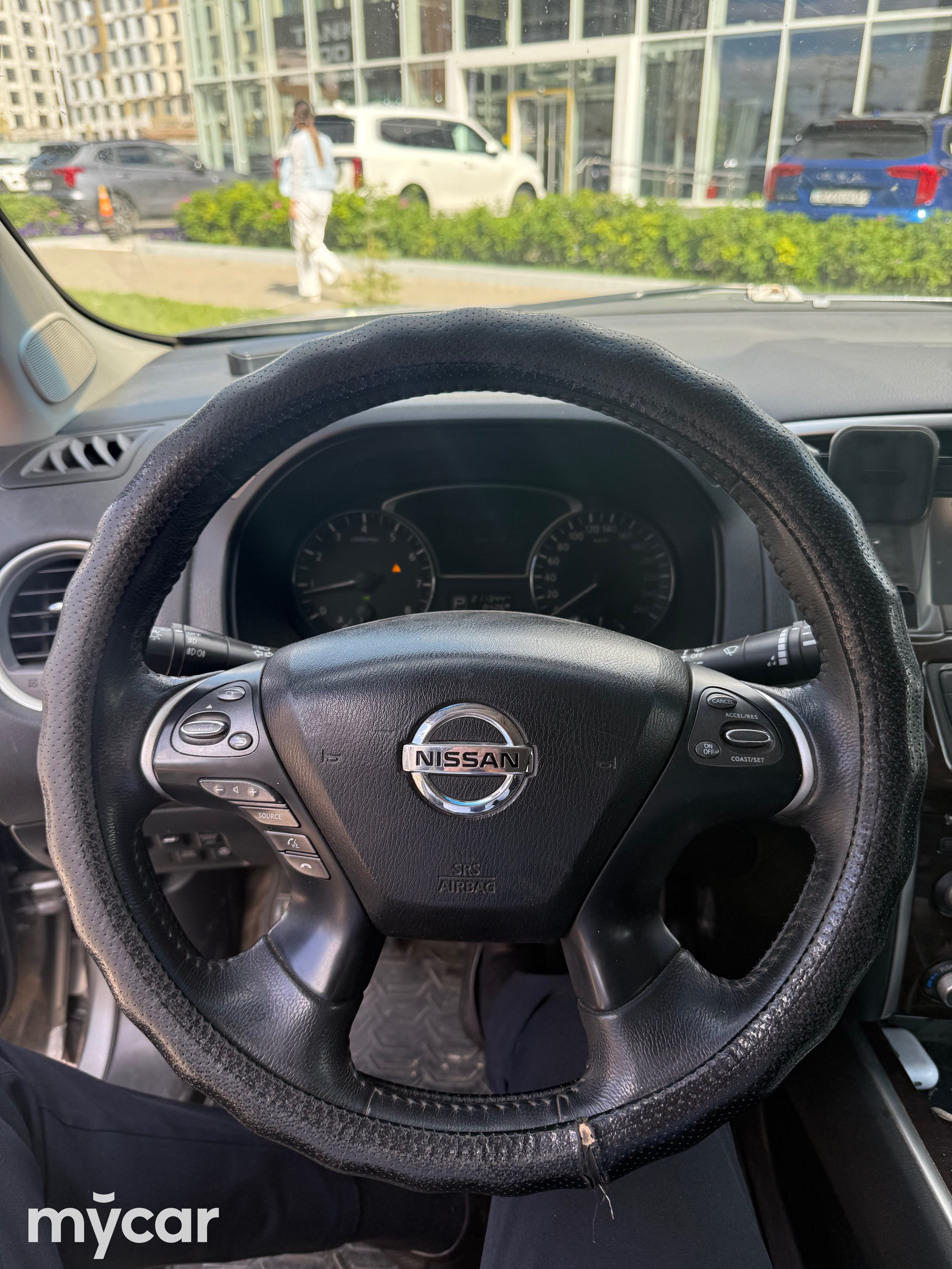 Nissan Pathfinder 2014