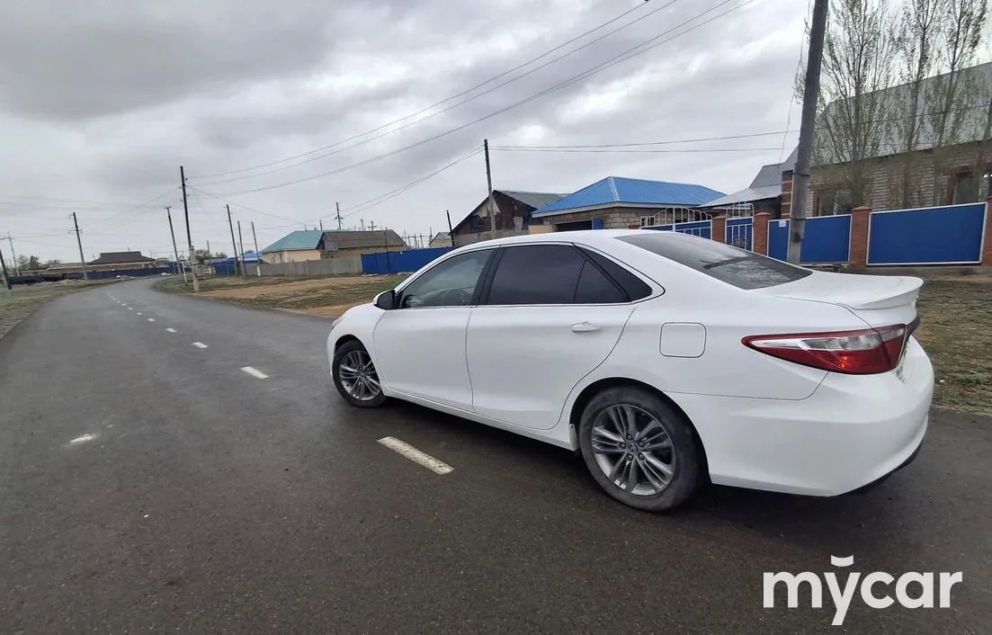 Toyota Camry 2015