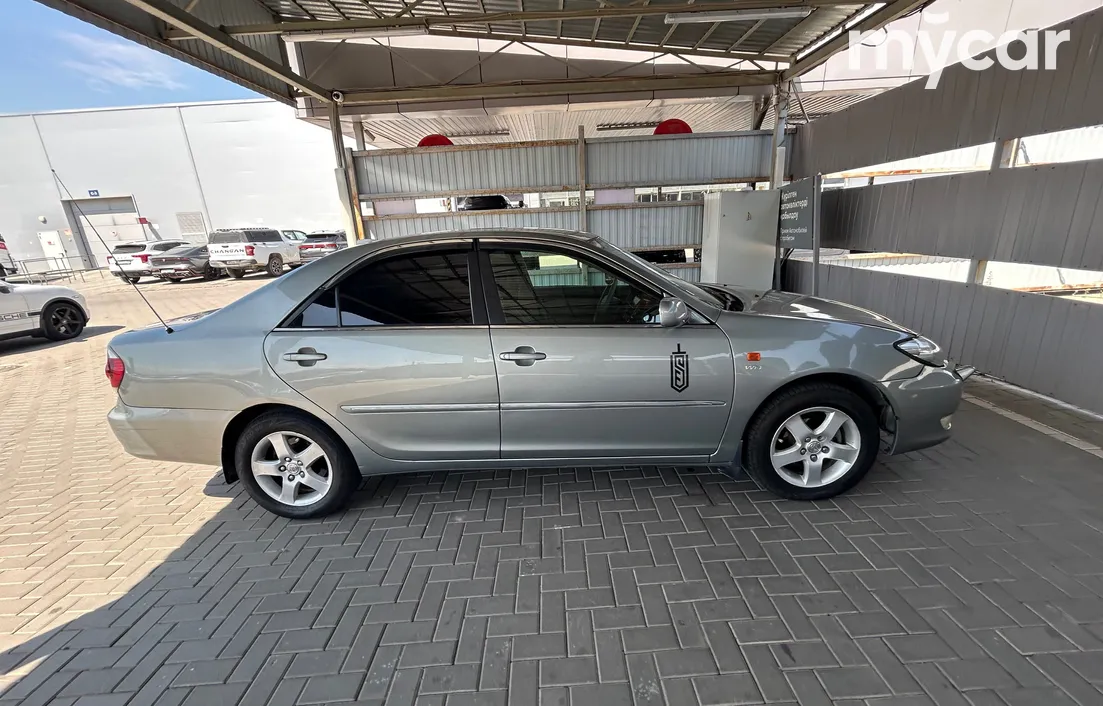 Toyota Camry 2005