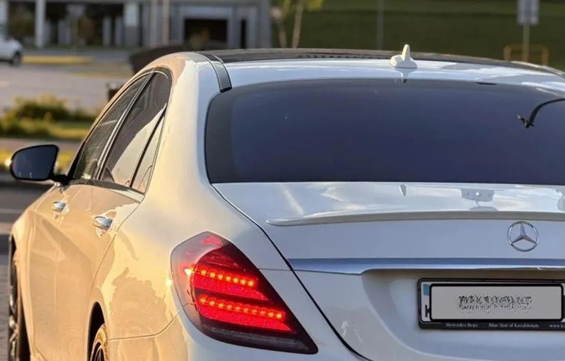 Mercedes-Benz S-Класс 2020