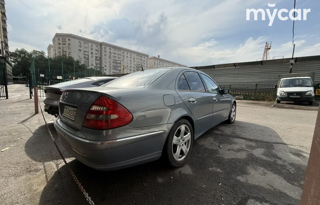 Mercedes-Benz E-Класс 2004