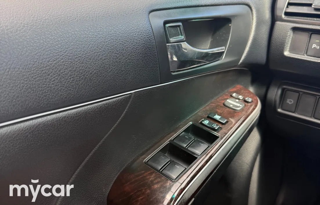 Toyota Camry 2015