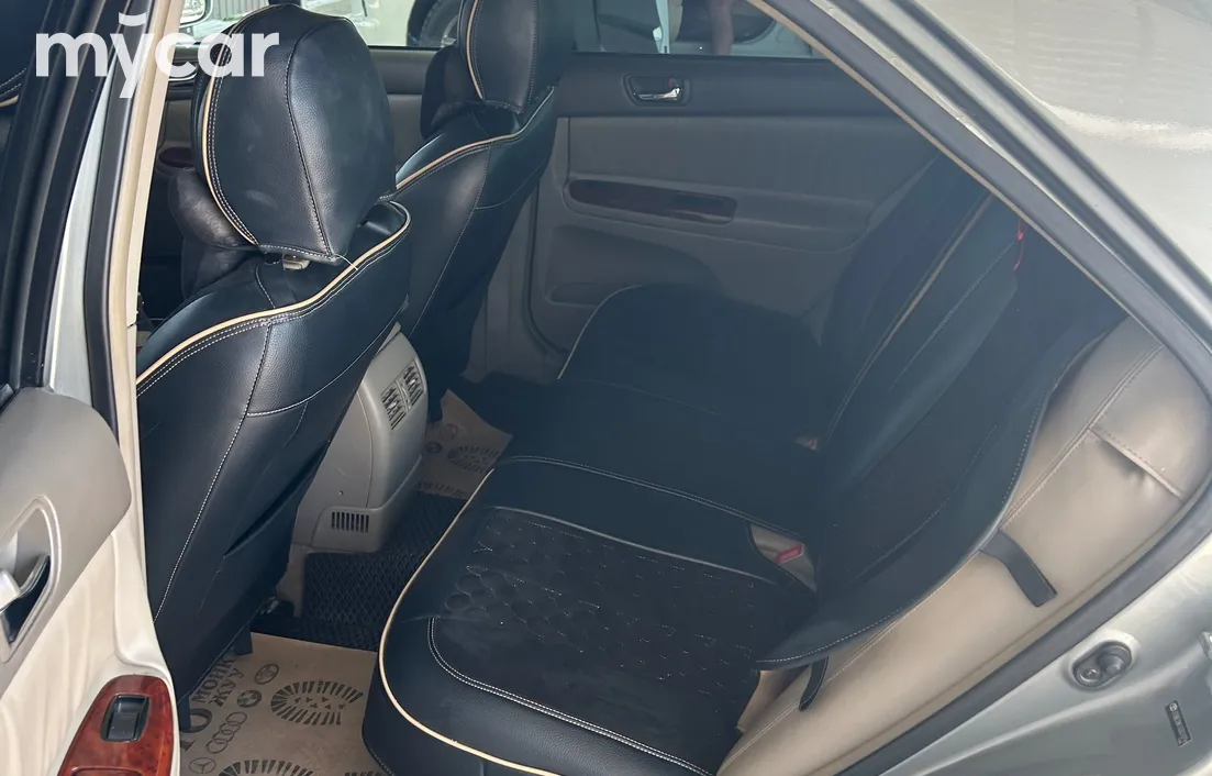 Toyota Camry 2005