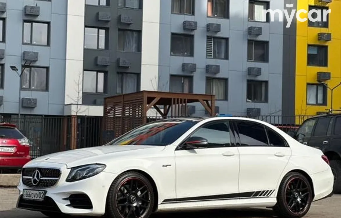 Mercedes-Benz E-Класс 2016