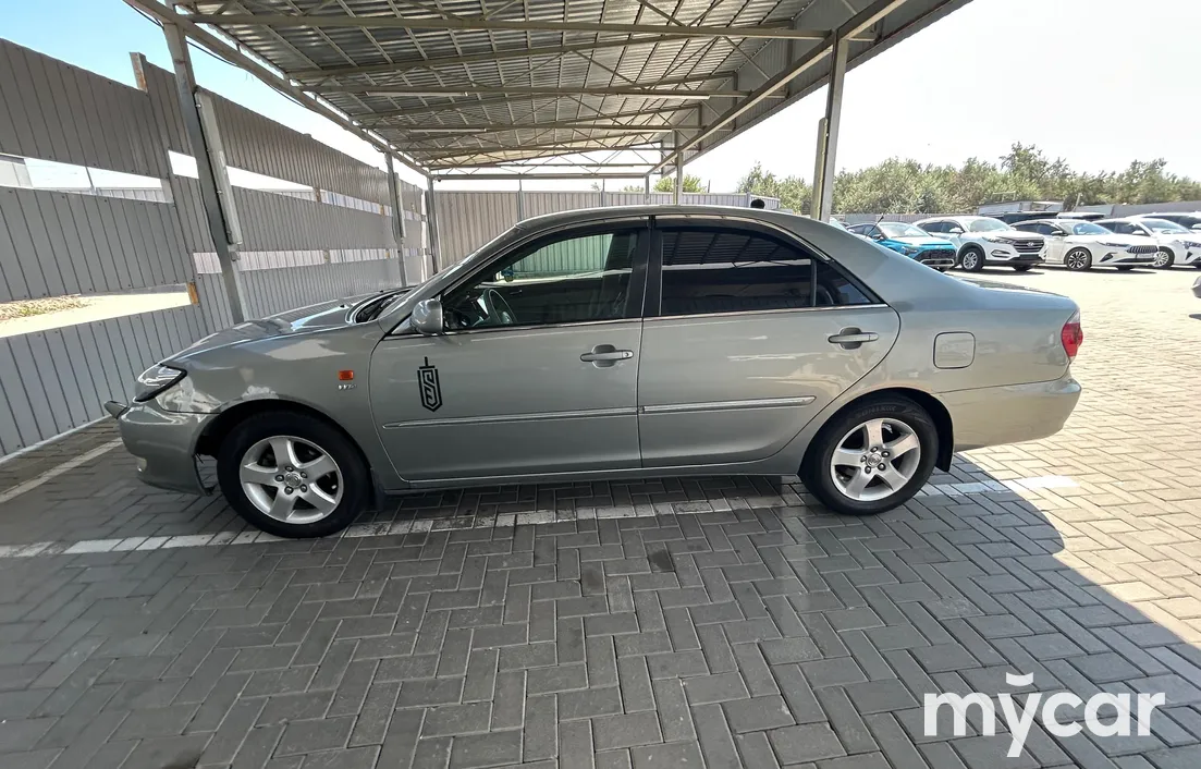 Toyota Camry 2005