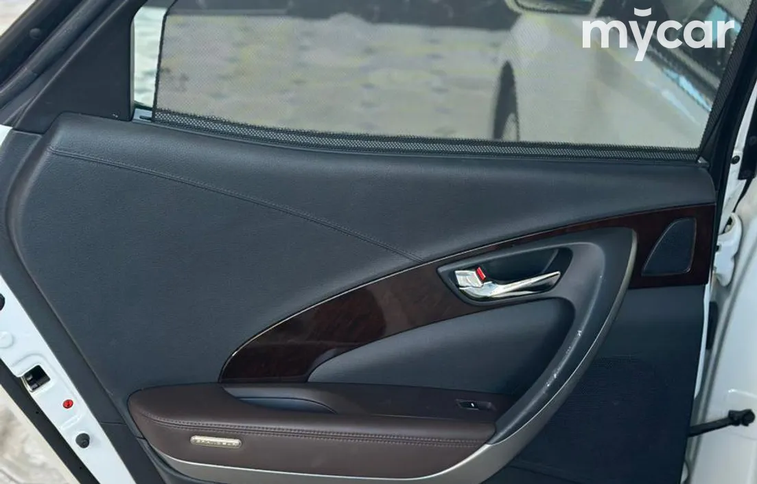 Hyundai Grandeur 2011