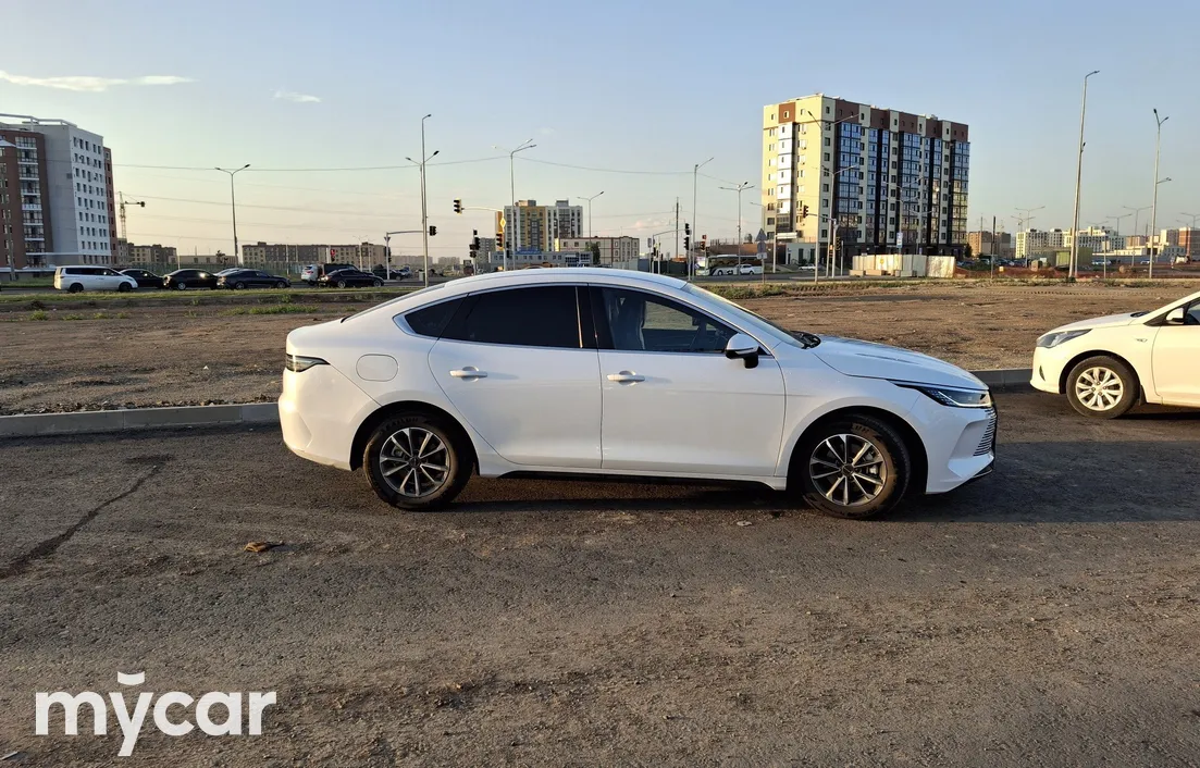 BYD Destroyer 05 2025