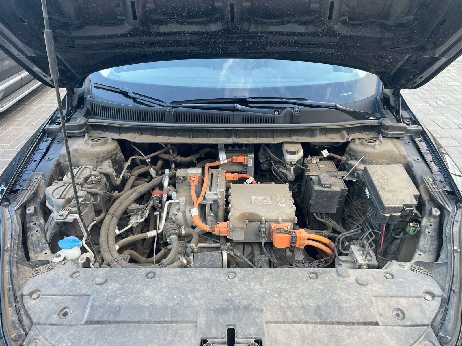 Hongqi E-QM5 2024