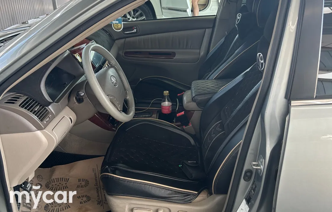 Toyota Camry 2005