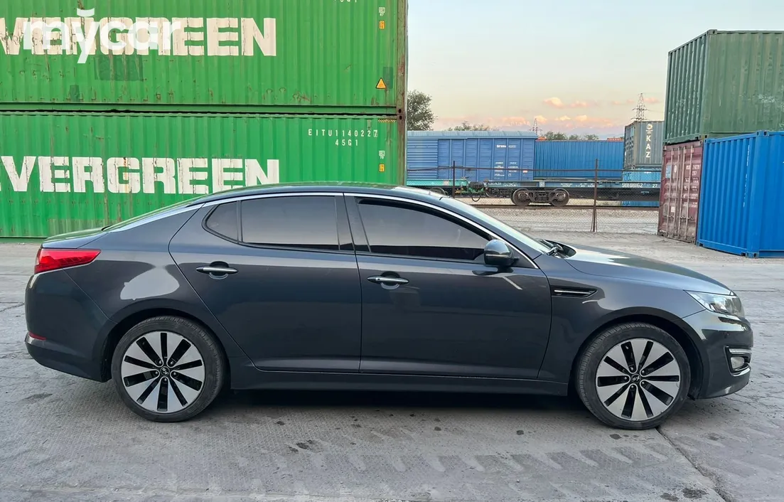 Kia K5 2012