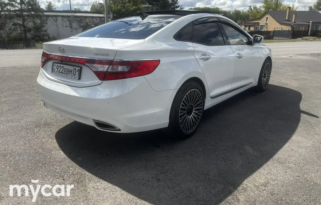 Hyundai Grandeur 2011