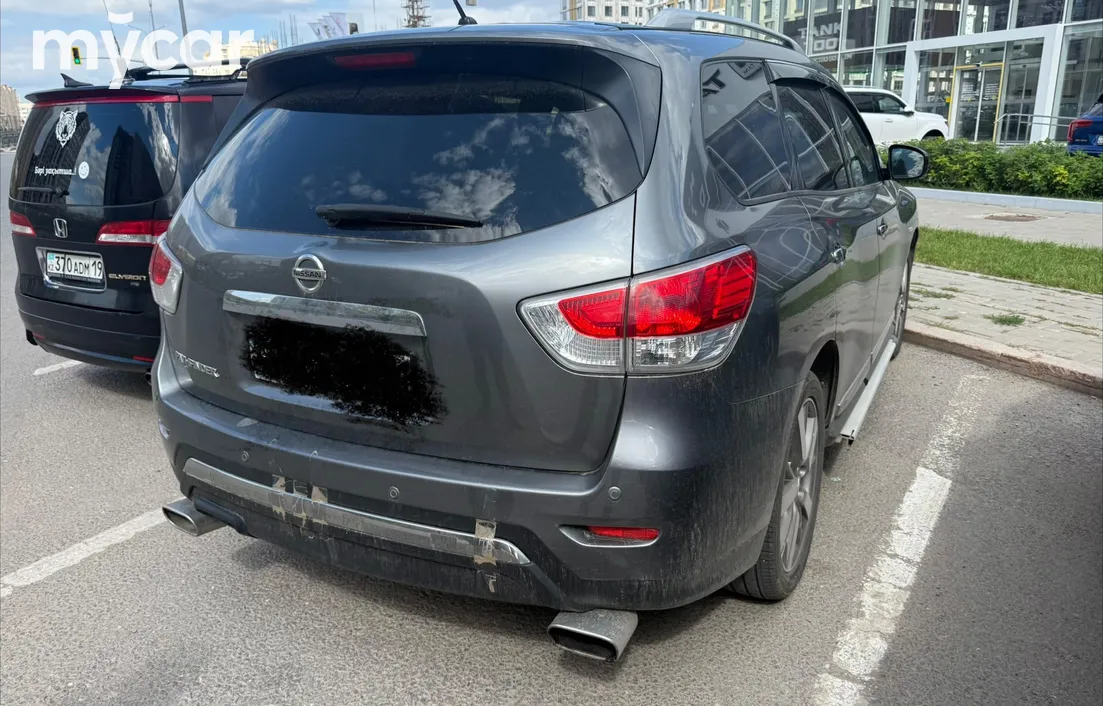 Nissan Pathfinder 2014