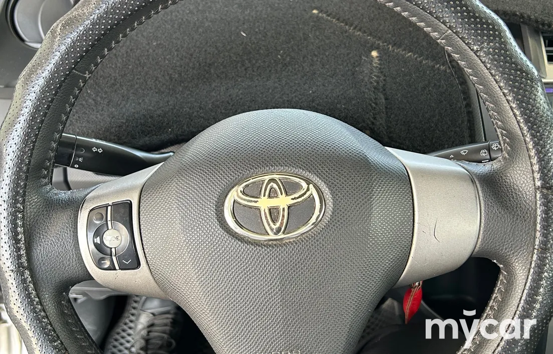 Toyota Yaris 2011