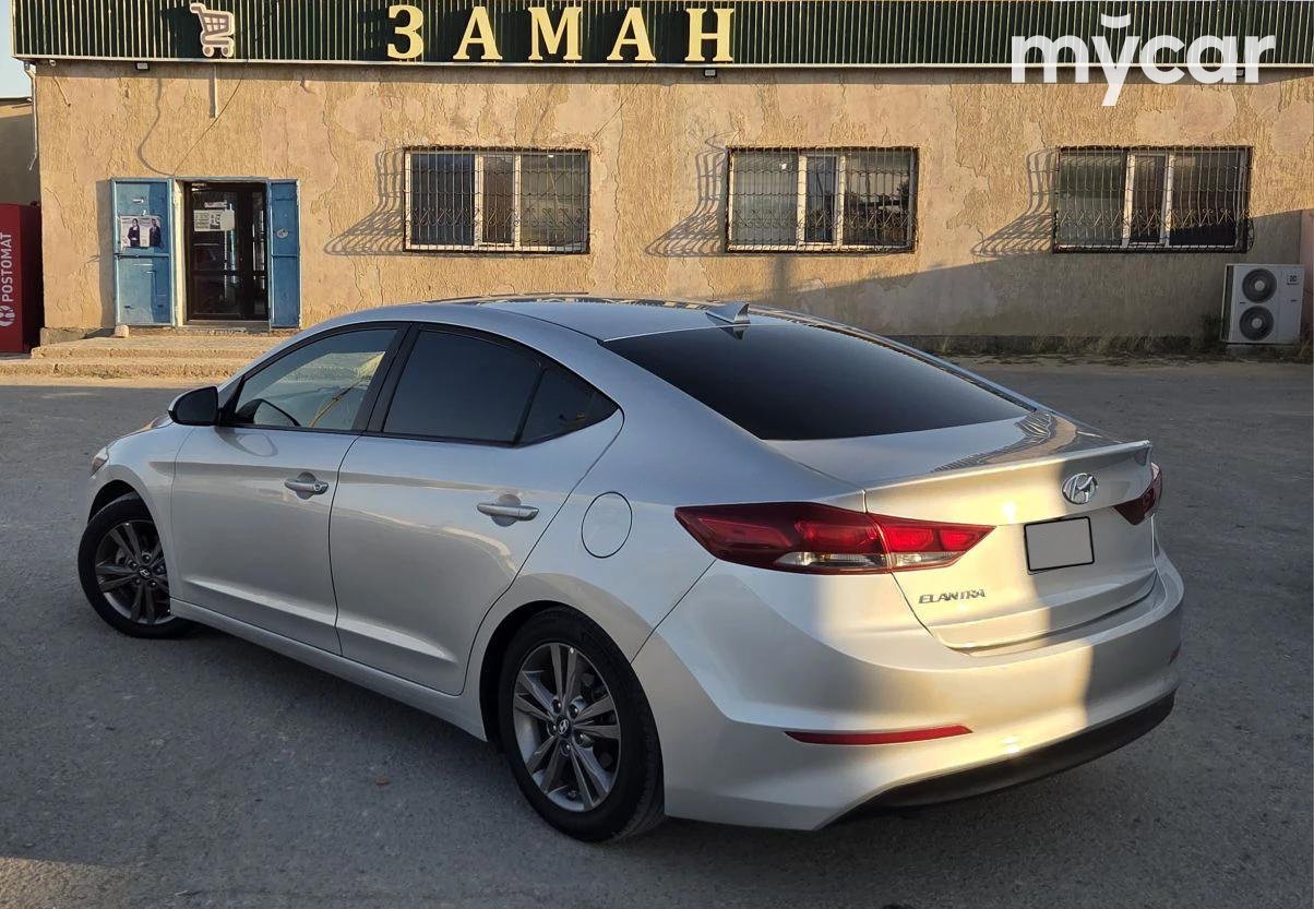 Hyundai Elantra 2017