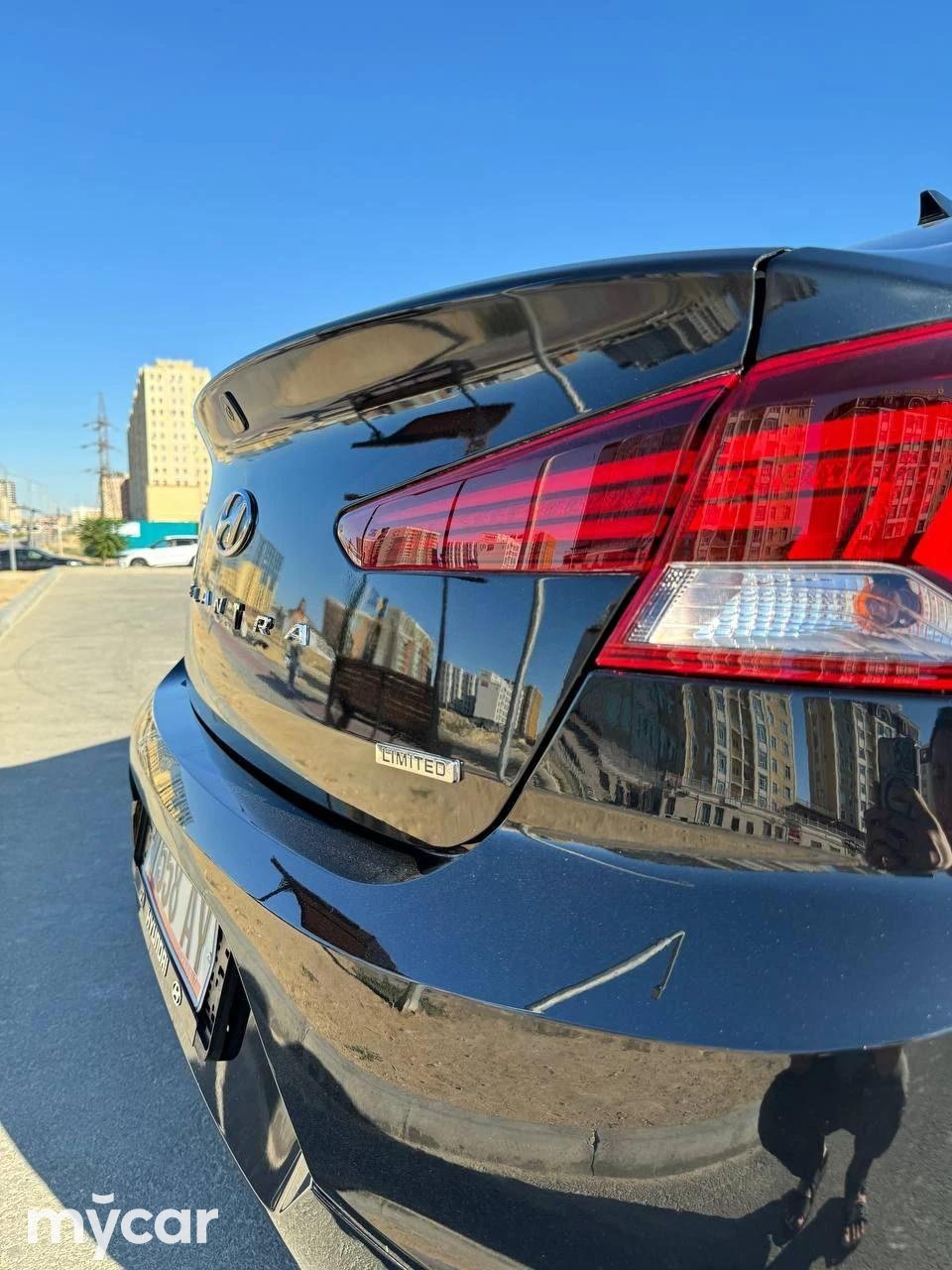 Hyundai Elantra 2019