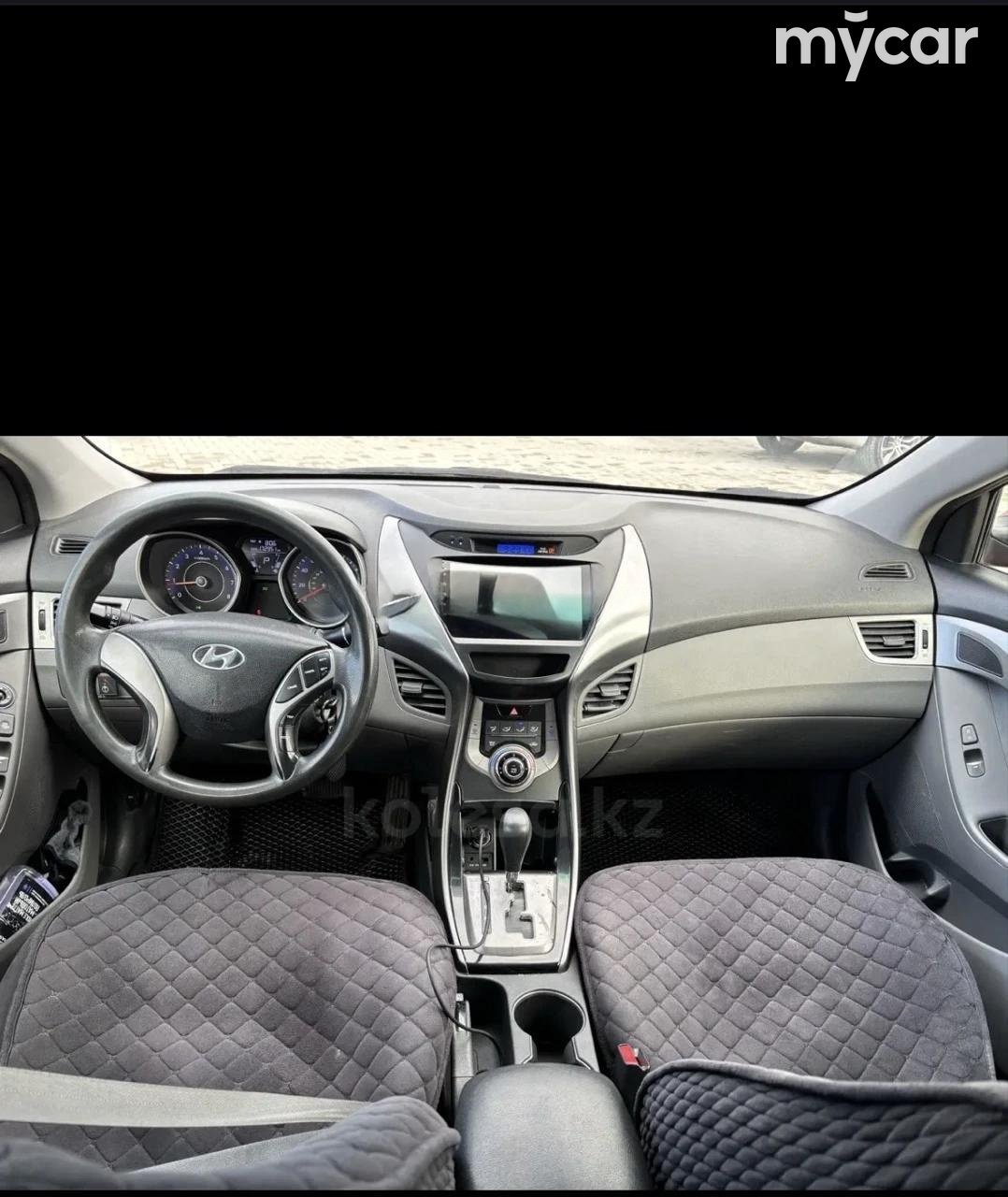 Hyundai Elantra 2013
