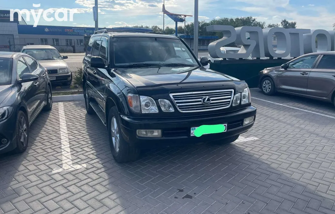 Lexus LX 2000