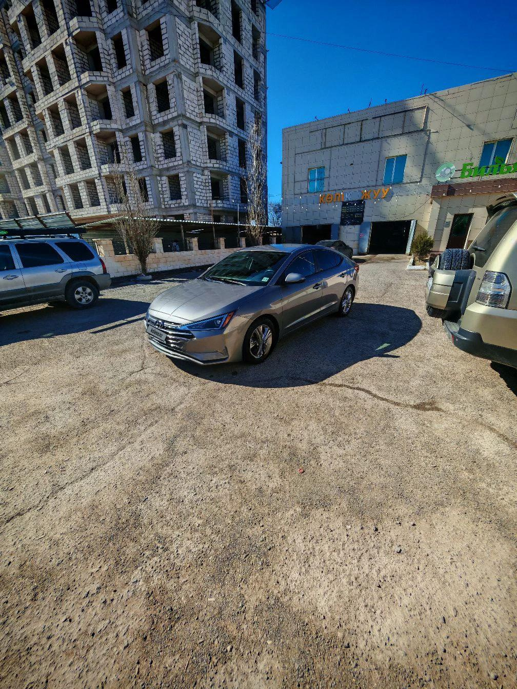 Hyundai Elantra 2019