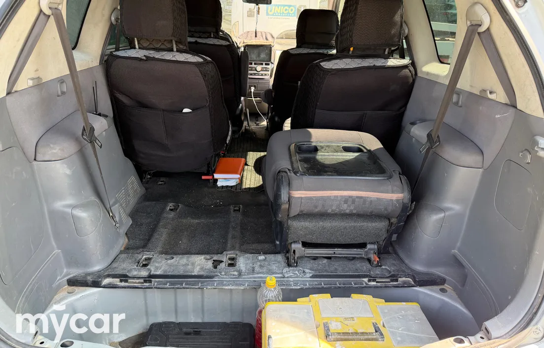 Toyota Avensis Verso 2001