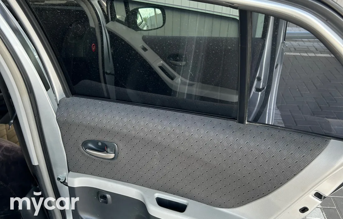 Toyota Yaris 2011