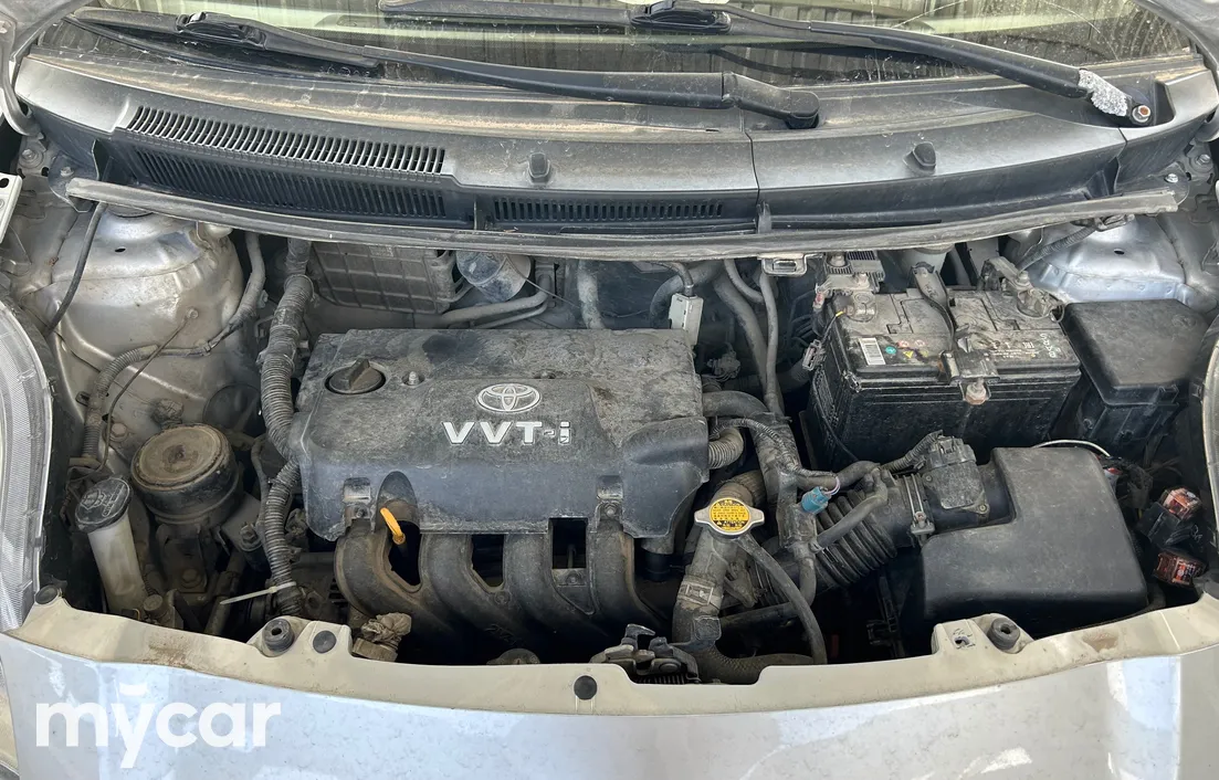Toyota Yaris 2011
