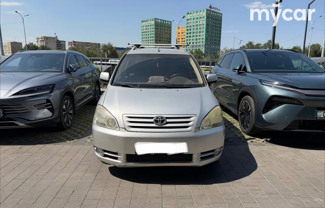 Toyota Avensis Verso 2001