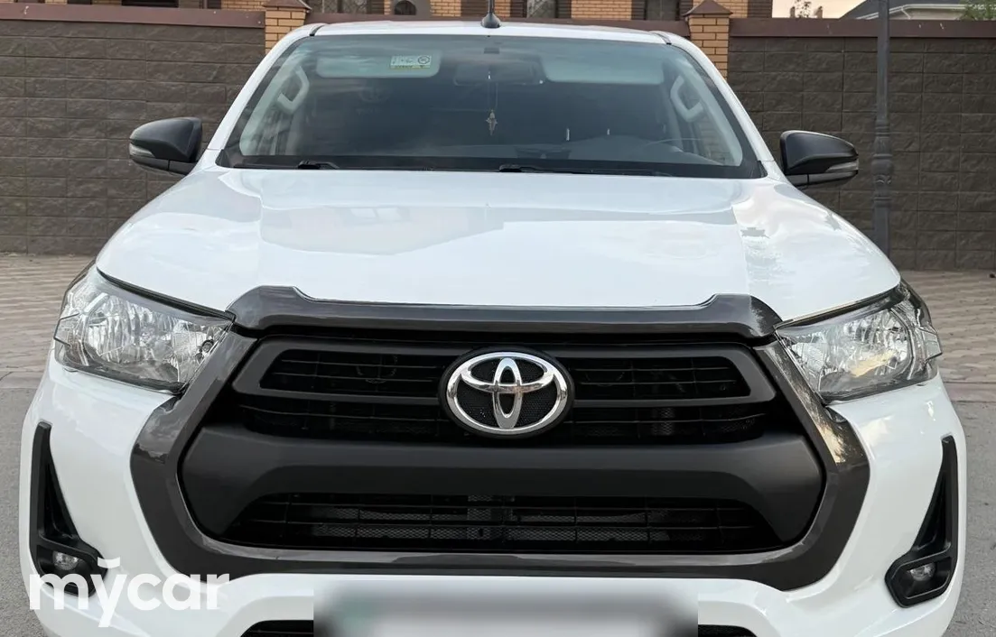 Toyota Hilux 2021