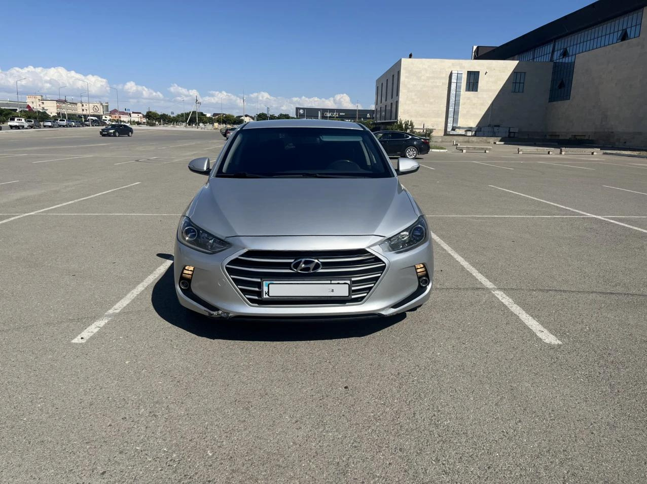 Hyundai Elantra 2018