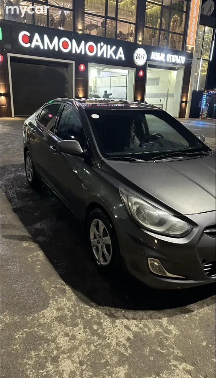 Hyundai Accent 2014
