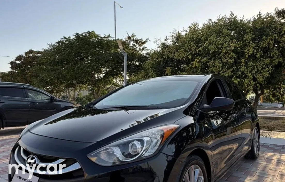 Hyundai Elantra 2012