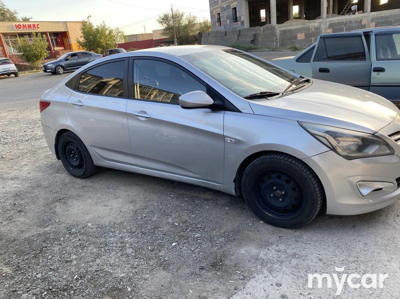Hyundai Accent 2014