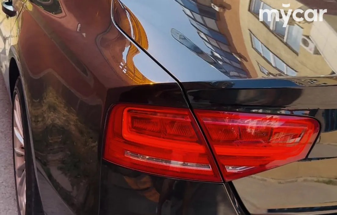 Audi A8 2011