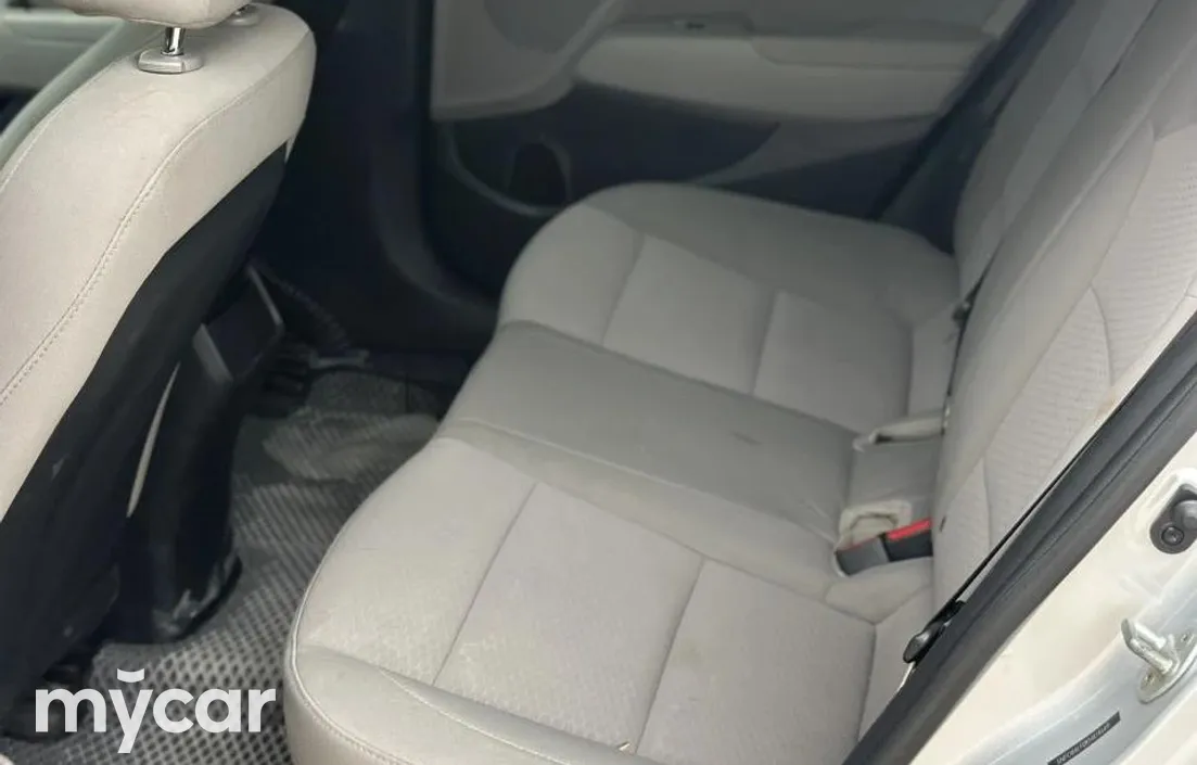 Hyundai Elantra 2019
