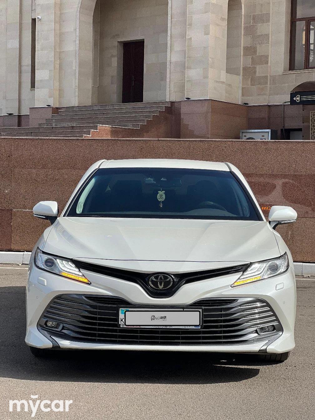 Toyota Camry 2020
