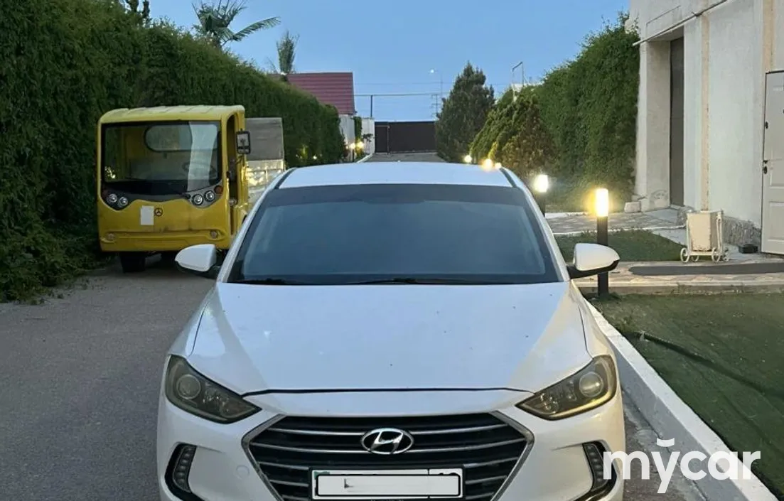 Hyundai Elantra 2017