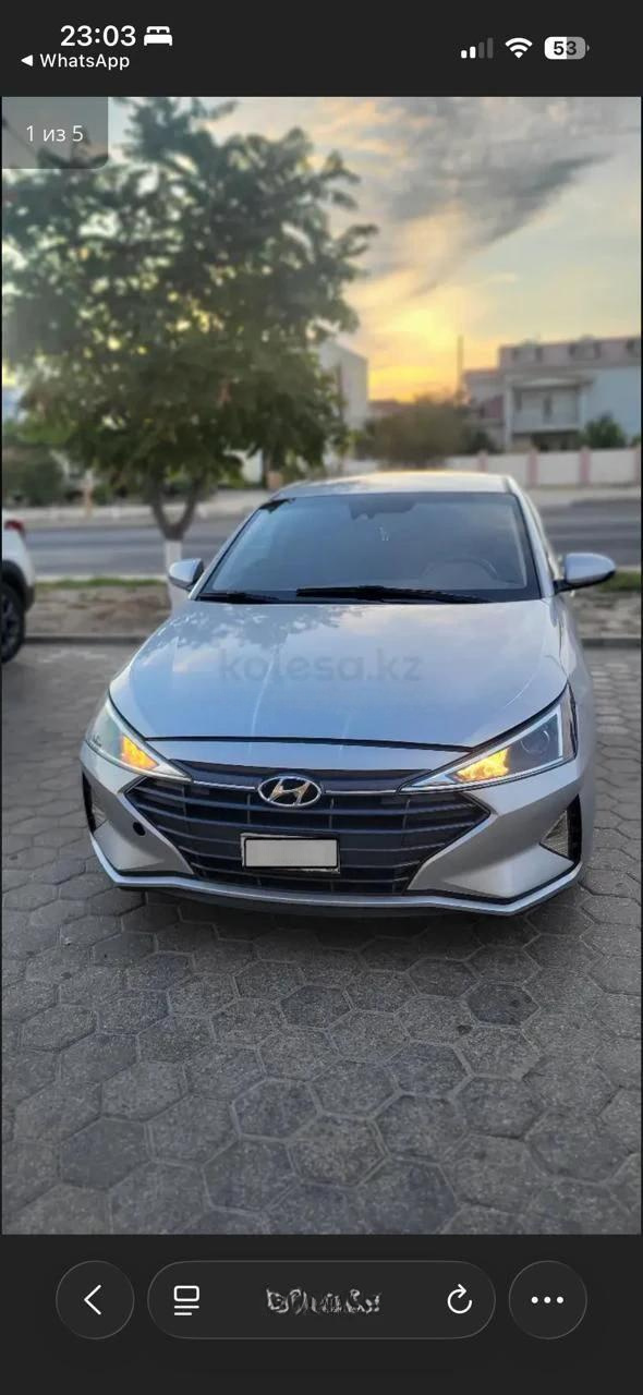 Hyundai Elantra 2019
