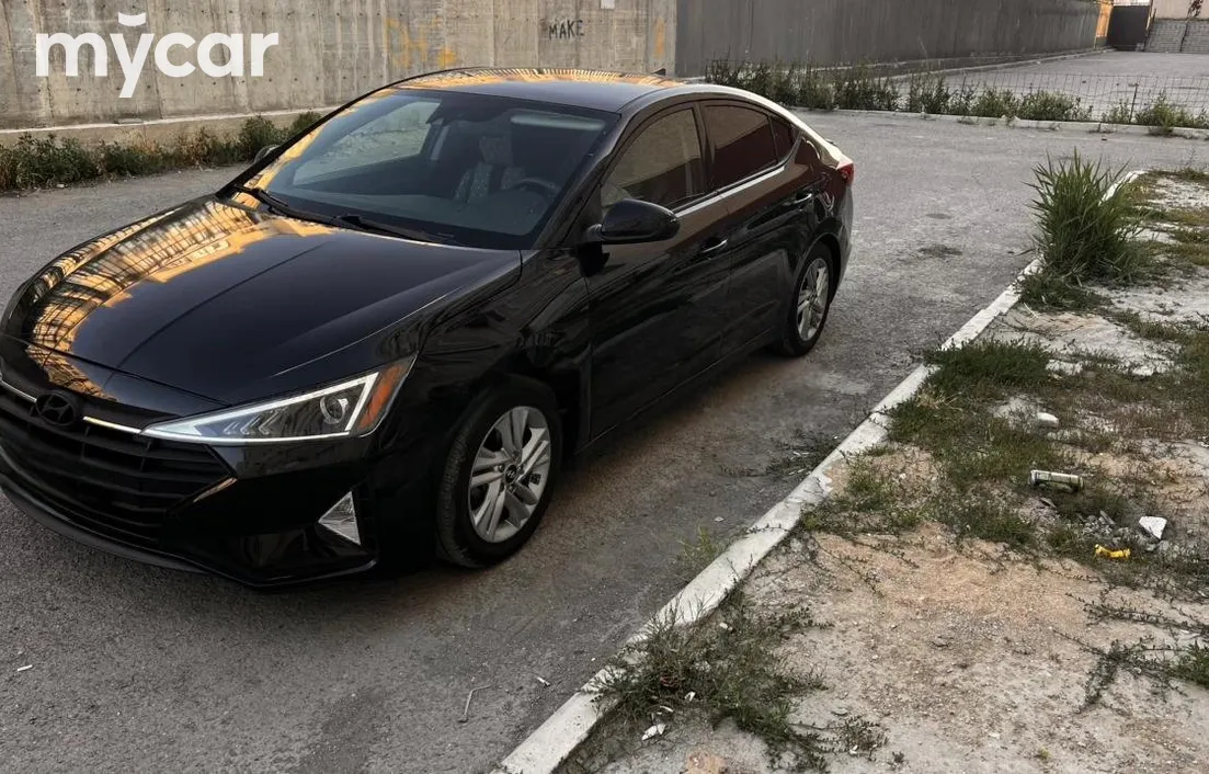 Hyundai Elantra 2020