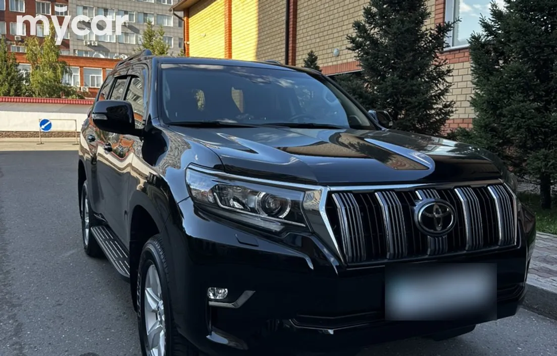 Toyota Land Cruiser Prado 2023