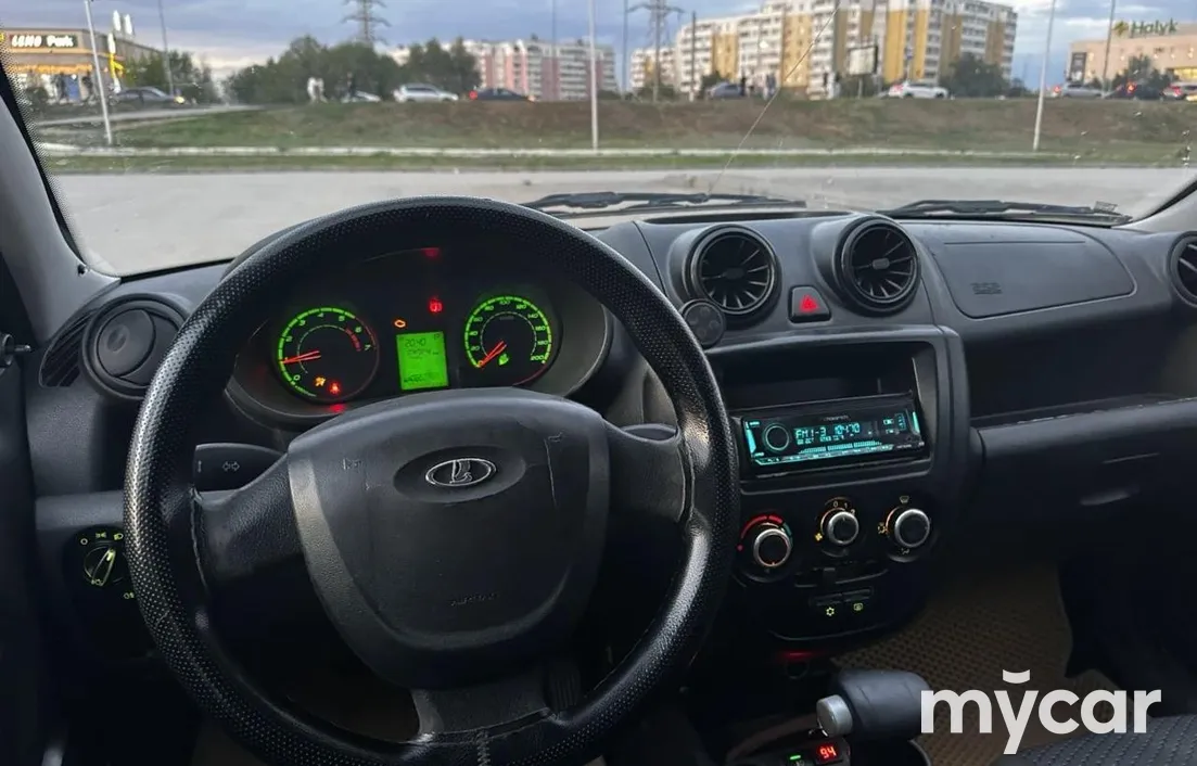 LADA Granta 2013