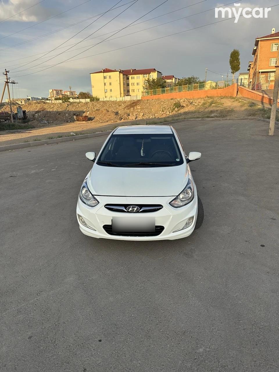 Hyundai Accent 2013