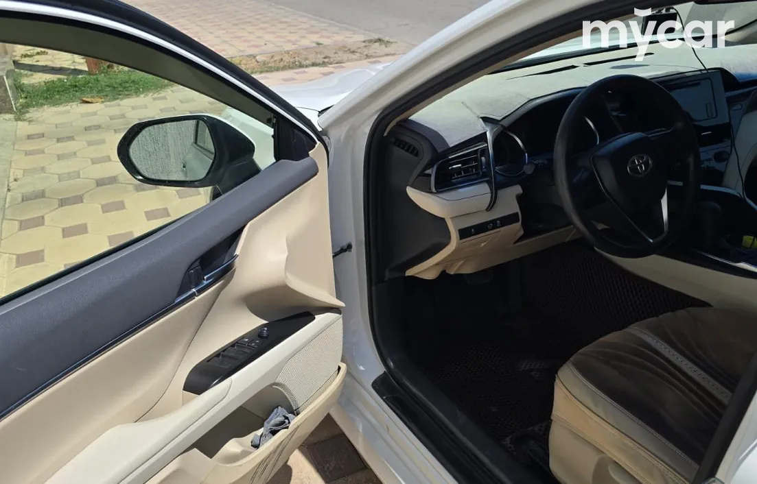 Toyota Camry 2022