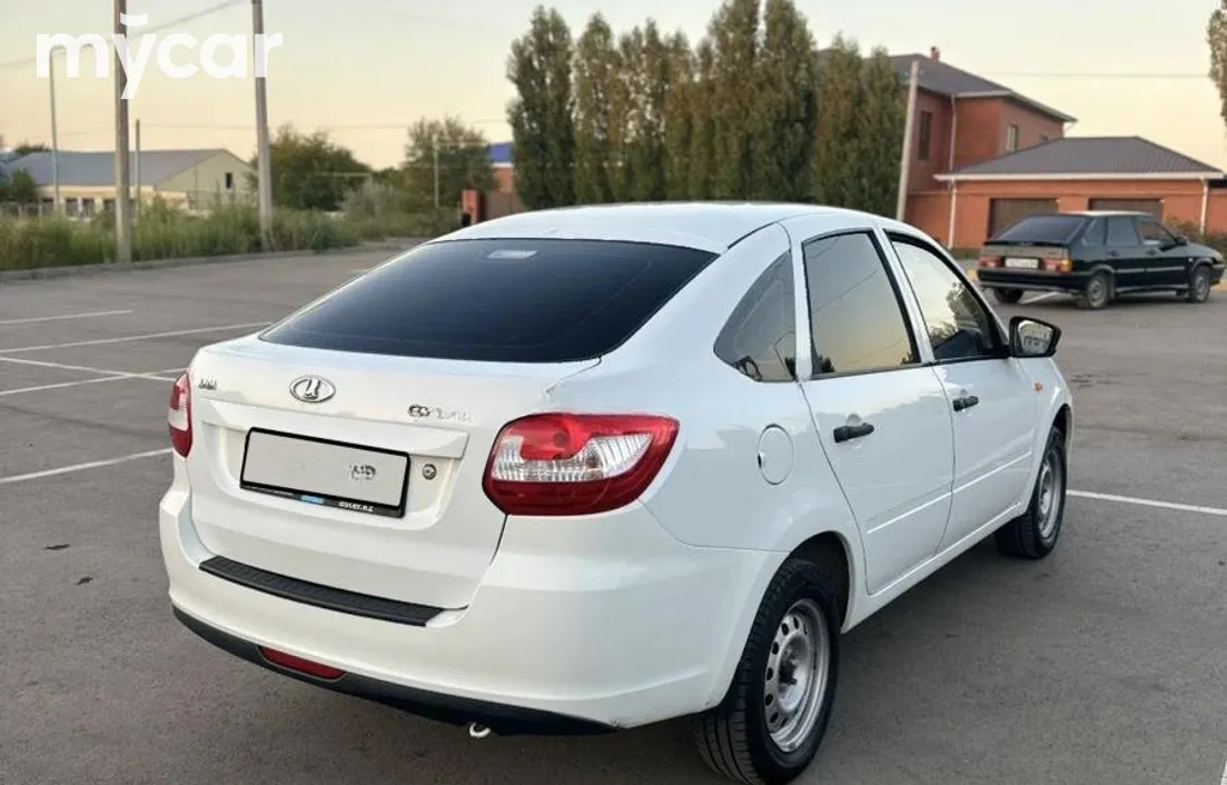 LADA Granta 2015