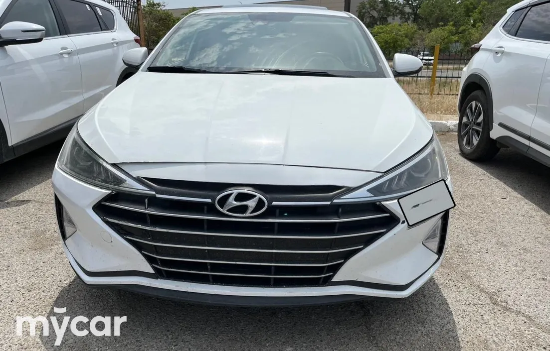Hyundai Elantra 2019